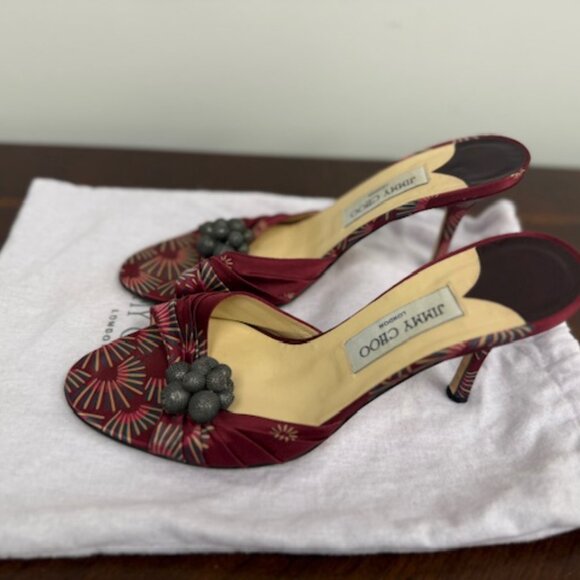 JImmy Choo Burgundy Fan Design Satin with Metal Berries - Picture 3 of 5